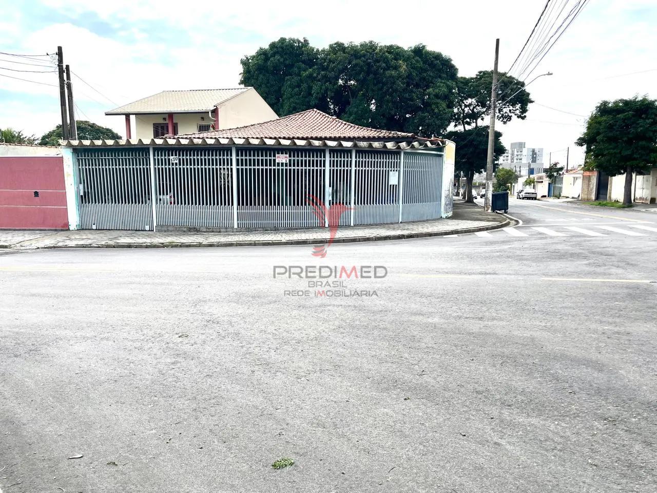 Casa t&eacute;rrea, com 3 quartos,  a venda no bairro Mayard em Itu Rua Doutor Antônio Sylvio Cunha Bueno - - 