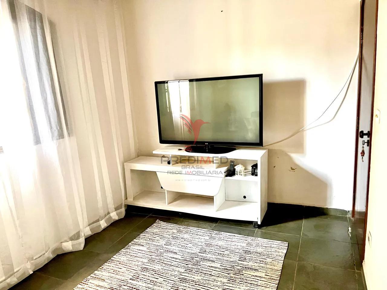 Casa t&eacute;rrea, com 3 quartos,  a venda no bairro Mayard em Itu Rua Doutor Antônio Sylvio Cunha Bueno - - 