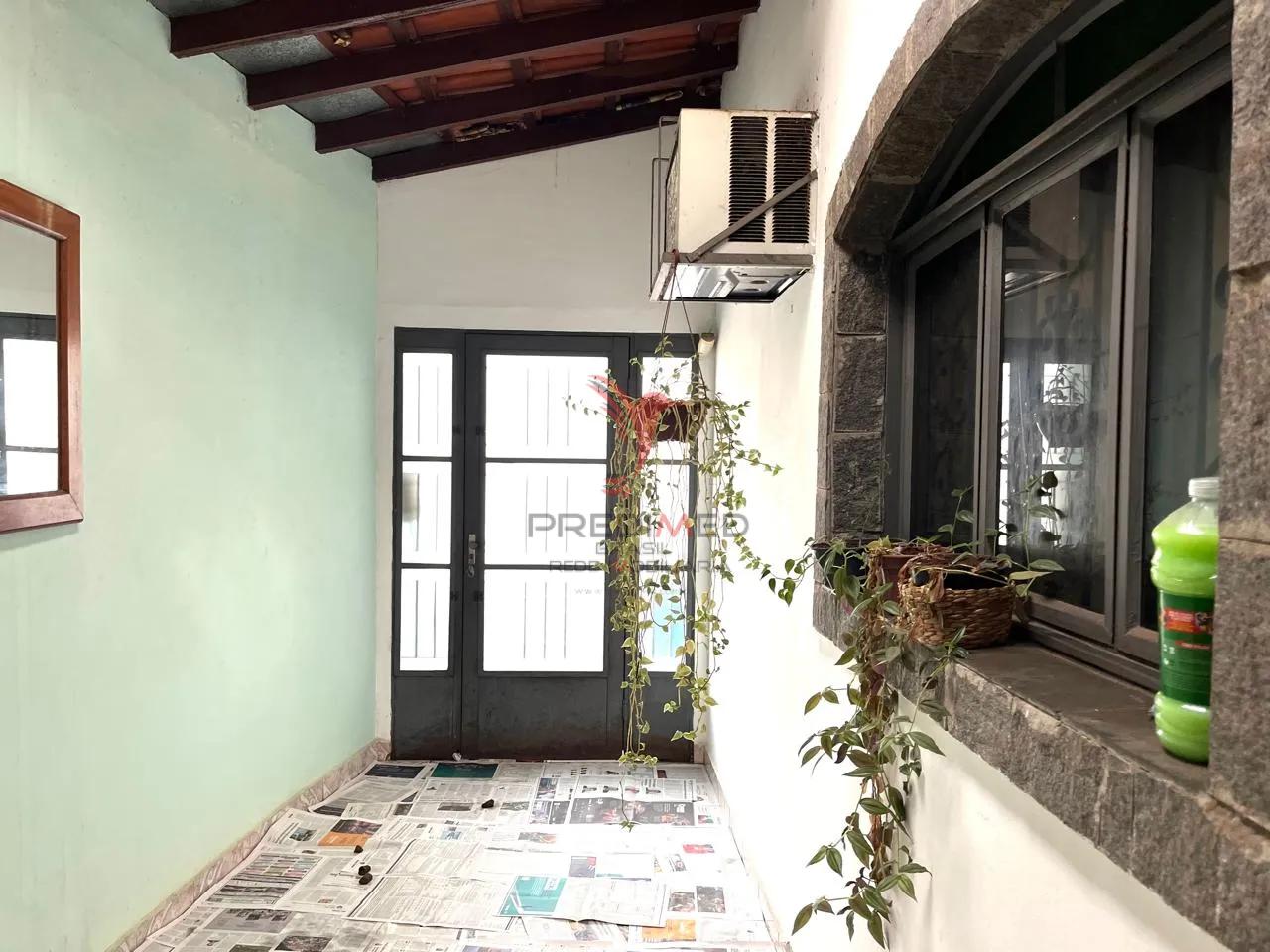 Casa t&eacute;rrea, com 3 quartos,  a venda no bairro Mayard em Itu Rua Doutor Antônio Sylvio Cunha Bueno - - 