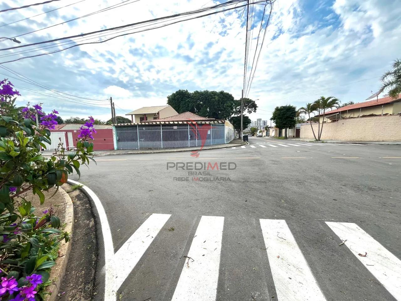 Casa t&eacute;rrea, com 3 quartos,  a venda no bairro Mayard em Itu Rua Doutor Antônio Sylvio Cunha Bueno - - 