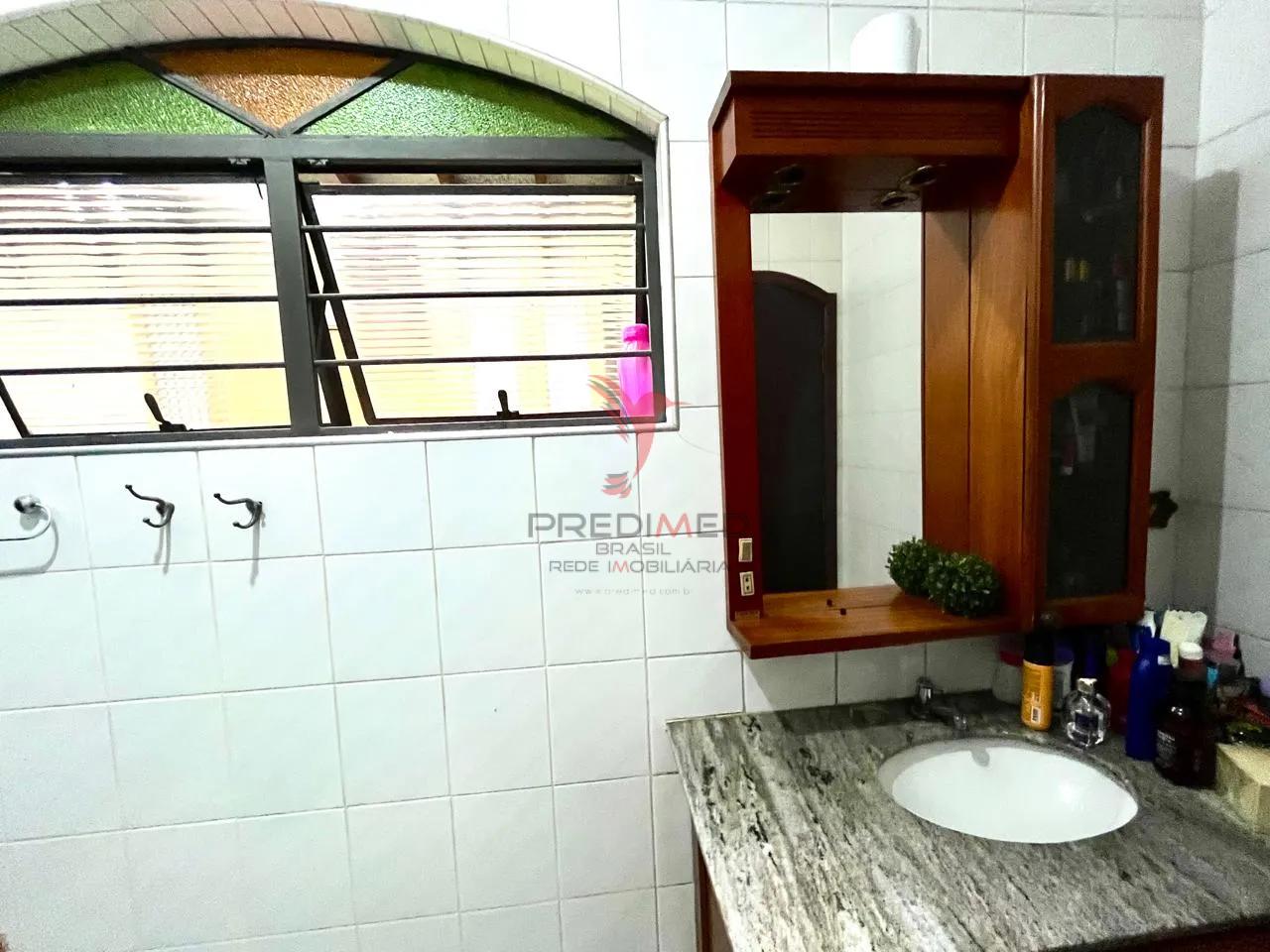 Casa t&eacute;rrea, com 3 quartos,  a venda no bairro Mayard em Itu Rua Doutor Antônio Sylvio Cunha Bueno - - 