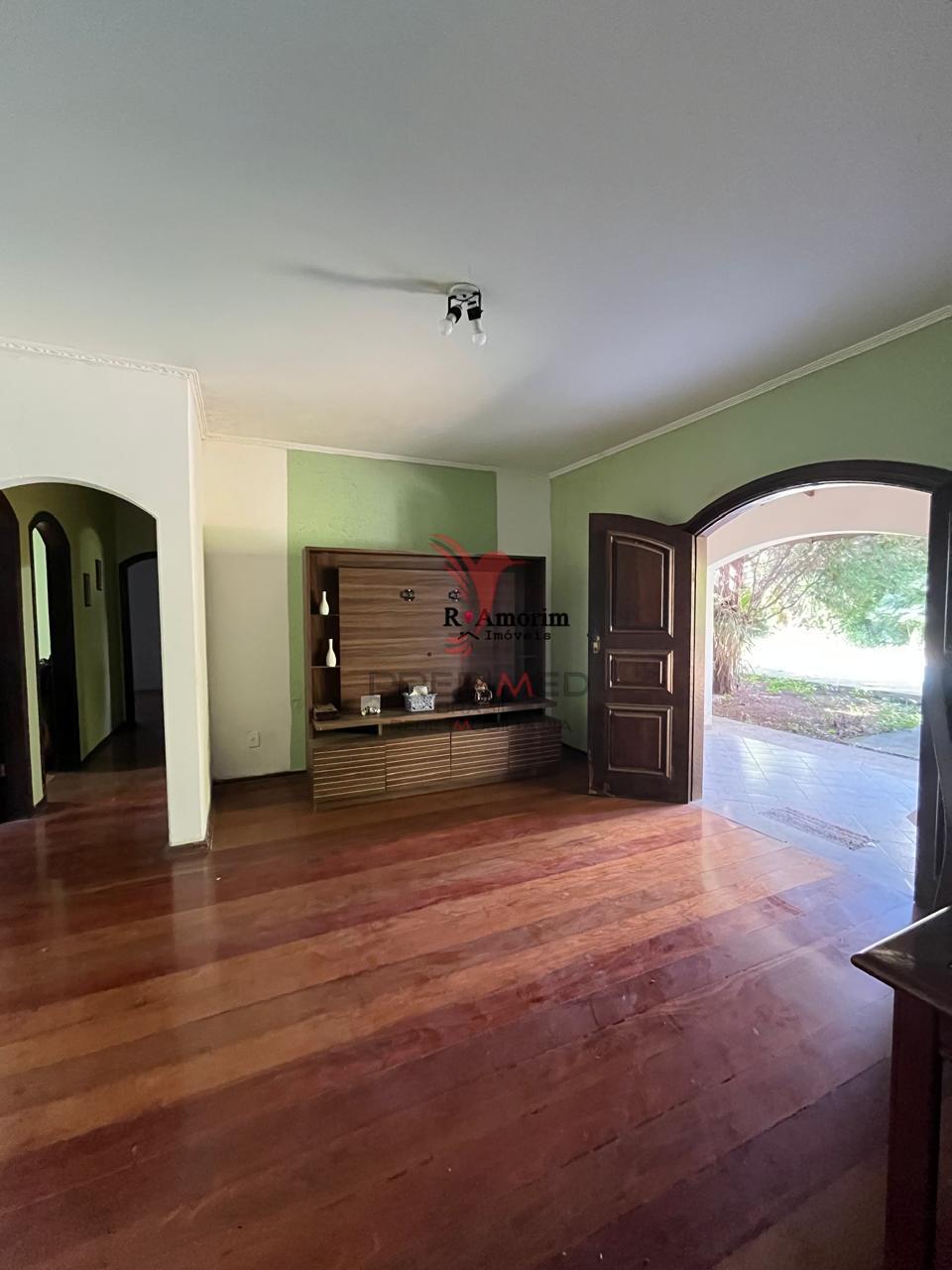 Casa t&eacute;rrea a venda no bairro Mayard em Itu, com ampla area de lazer Rua Doutor Antônio Sylvio Cunha Bueno Itu - 