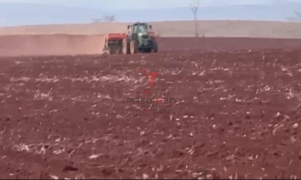 Fazenda diferenciada com 72 Alqueires &ndash; 100% Mecanizada &ndash; Pr&oacute;ximo &agrave; Heineken &ndash; Passos/MG  Passos - 