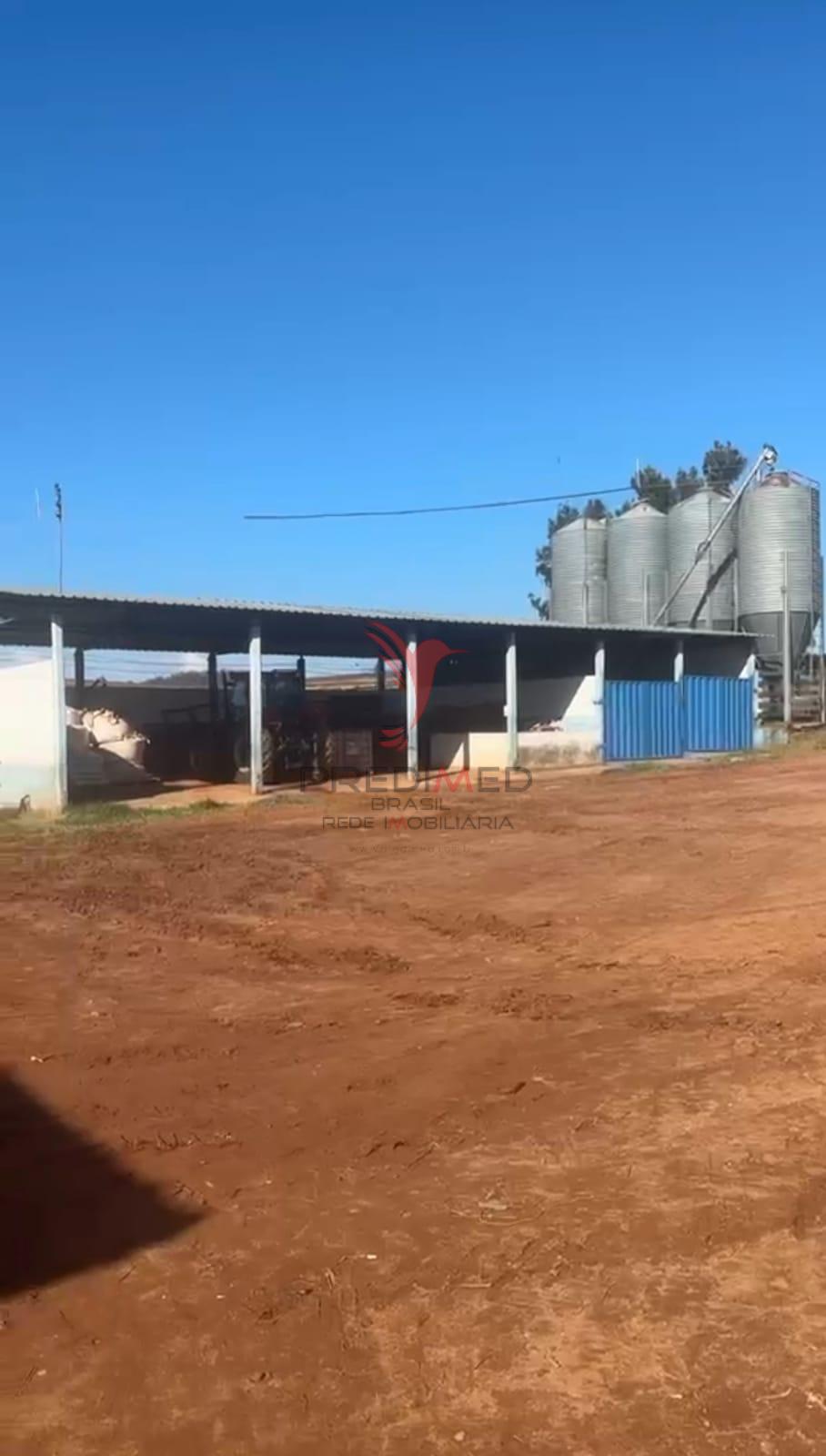 Fazenda diferenciada com 72 Alqueires &ndash; 100% Mecanizada &ndash; Pr&oacute;ximo &agrave; Heineken &ndash; Passos/MG  Passos - 