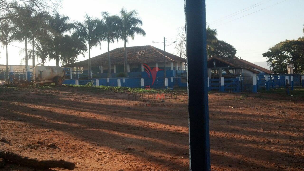 Fazenda diferenciada com 72 Alqueires &ndash; 100% Mecanizada &ndash; Pr&oacute;ximo &agrave; Heineken &ndash; Passos/MG  Passos - 