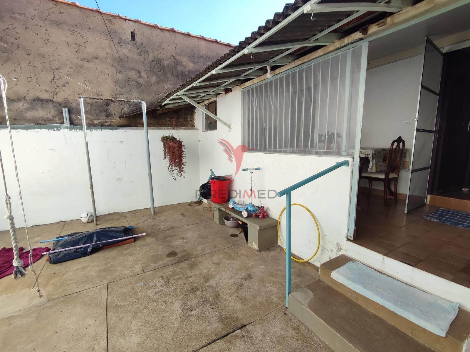 Vendo ou Troco Casa na Vila Rezende com Ed&iacute;cula por Ch&aacute;cara  Piracicaba - 