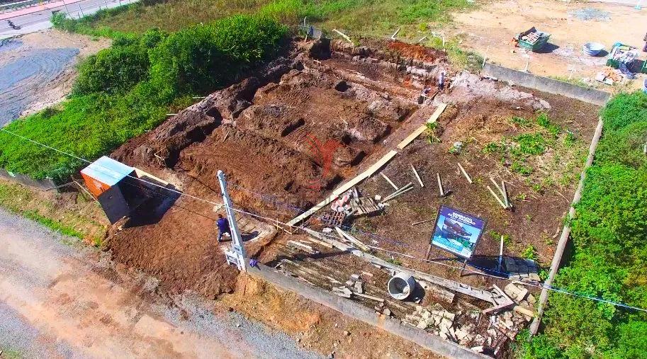 Exclusividade Quadra Mar: Terreno com Vista Permanente no Itacolom&iacute;, Balne&aacute;rio Pi&ccedil;arras Rua Albatroz - - 