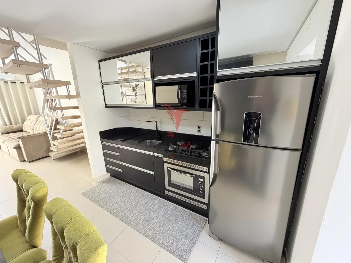 Sobrado Santa Clara: Conforto e Praticidade no S&atilde;o Francisco de Assis, Cambori&uacute; Rua Santa Clara - - 