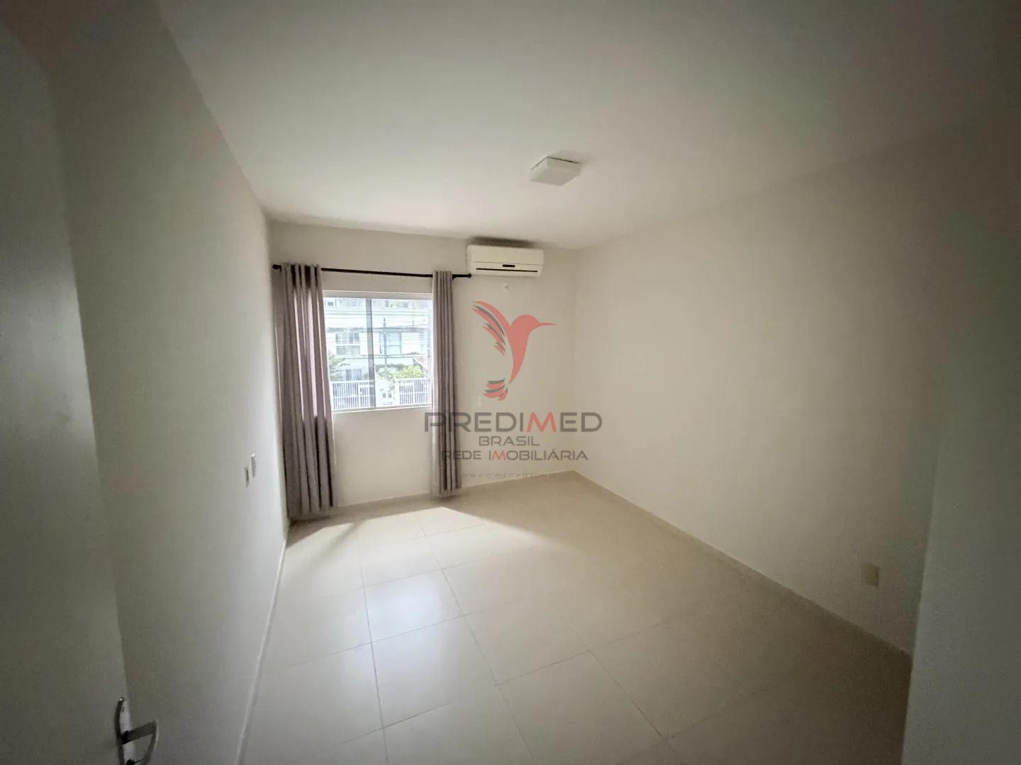 Sobrado Santa Clara: Conforto e Praticidade no S&atilde;o Francisco de Assis, Cambori&uacute; Rua Santa Clara - - 