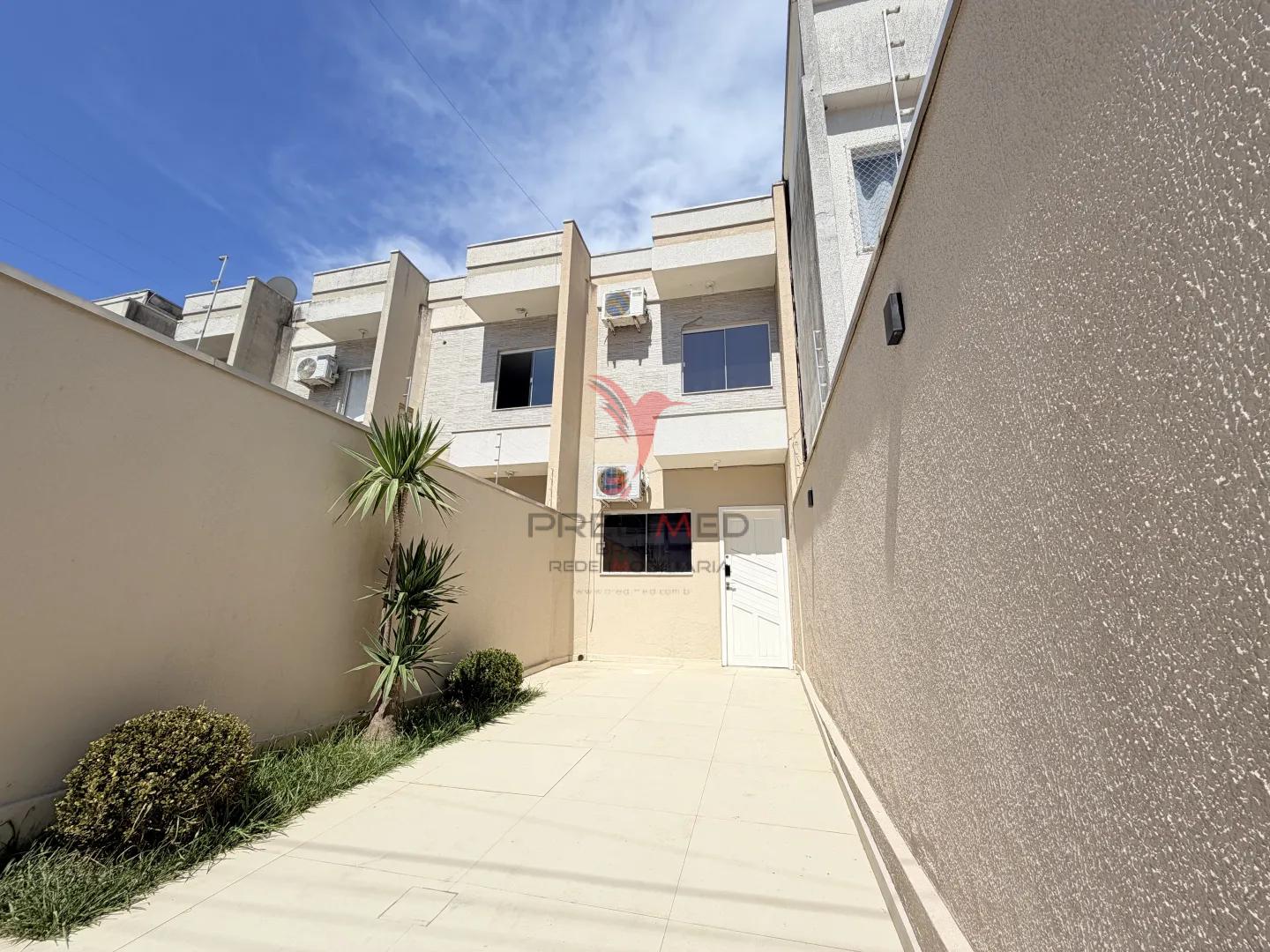 Sobrado Santa Clara: Conforto e Praticidade no S&atilde;o Francisco de Assis, Cambori&uacute; Rua Santa Clara - - 