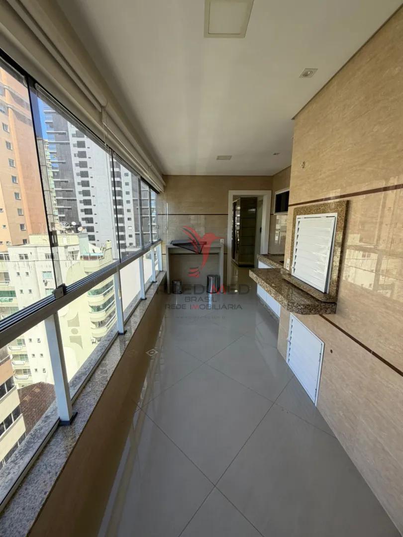 Edif&iacute;cio Santorini: Exclusividade e Luxo com 4 Su&iacute;tes no Cora&ccedil;&atilde;o de Meia Praia, Itapema Rua 250 - - 