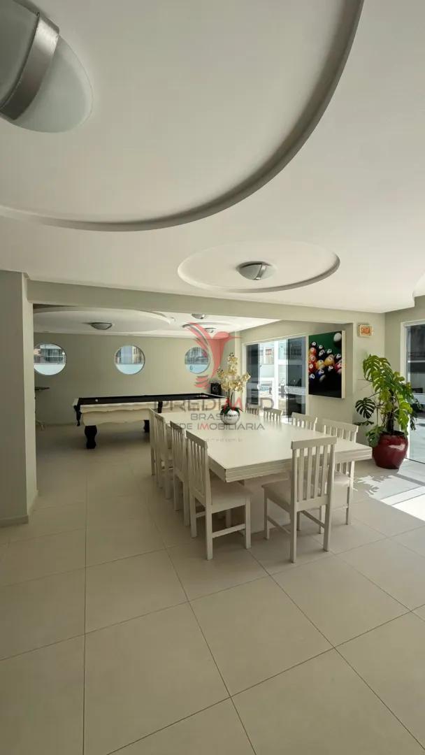 Edif&iacute;cio Santorini: Exclusividade e Luxo com 4 Su&iacute;tes no Cora&ccedil;&atilde;o de Meia Praia, Itapema Rua 250 - - 