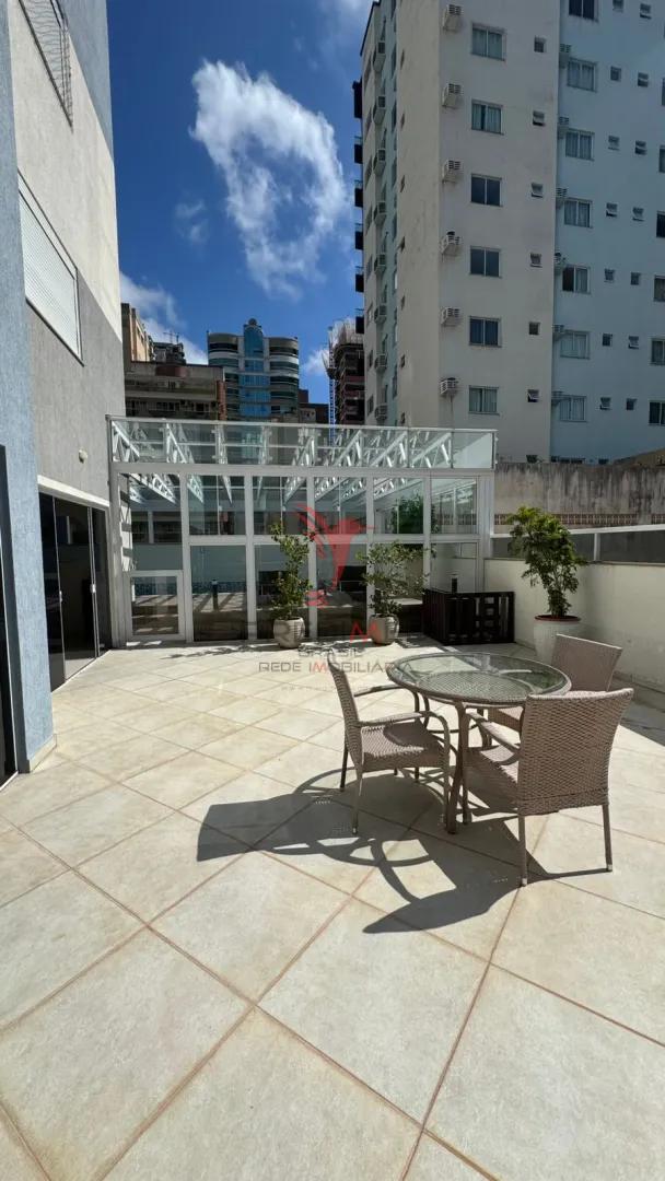 Edif&iacute;cio Santorini: Exclusividade e Luxo com 4 Su&iacute;tes no Cora&ccedil;&atilde;o de Meia Praia, Itapema Rua 250 - - 