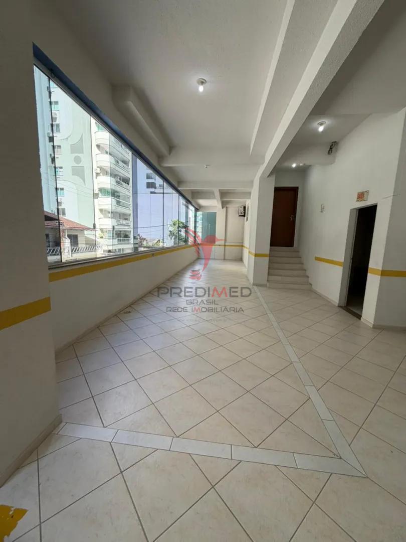 Edif&iacute;cio Santorini: Exclusividade e Luxo com 4 Su&iacute;tes no Cora&ccedil;&atilde;o de Meia Praia, Itapema Rua 250 - - 