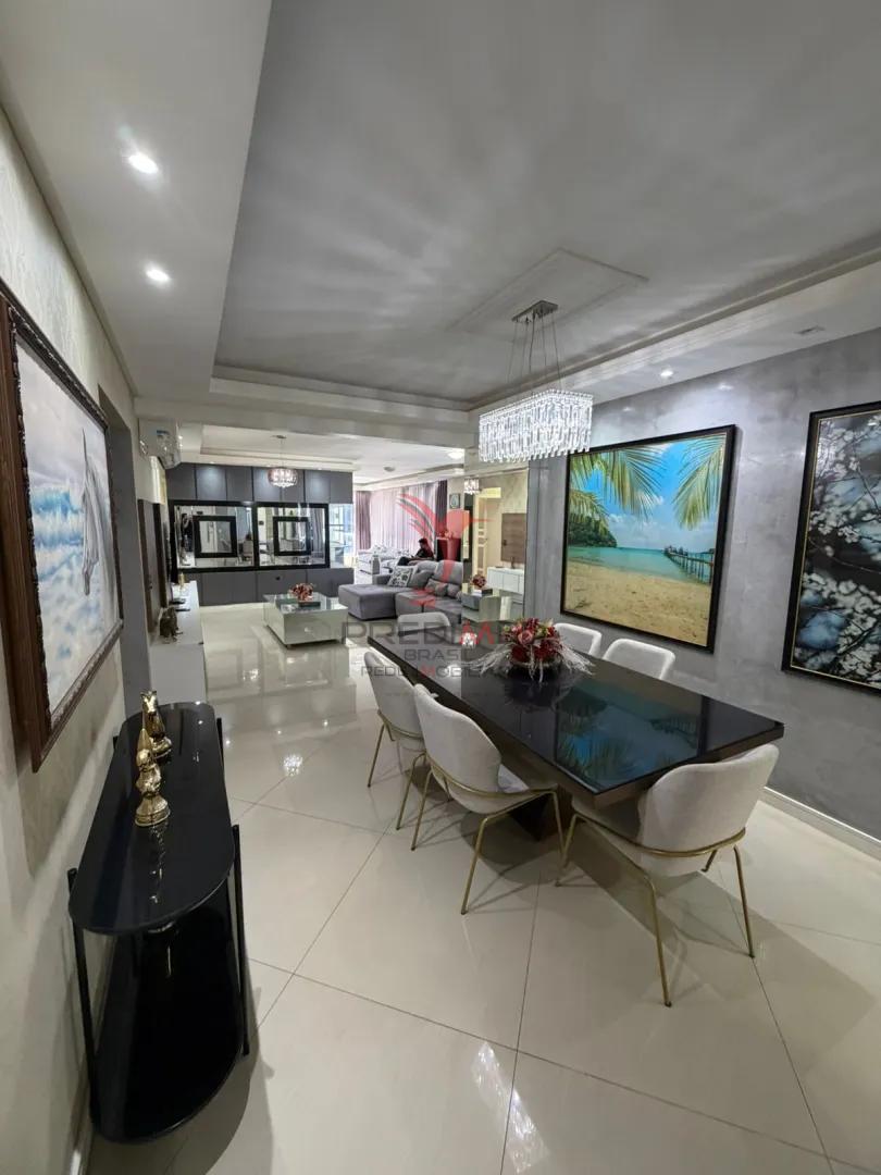 Edif&iacute;cio Santorini: Exclusividade e Luxo com 4 Su&iacute;tes no Cora&ccedil;&atilde;o de Meia Praia, Itapema Rua 250 - - 