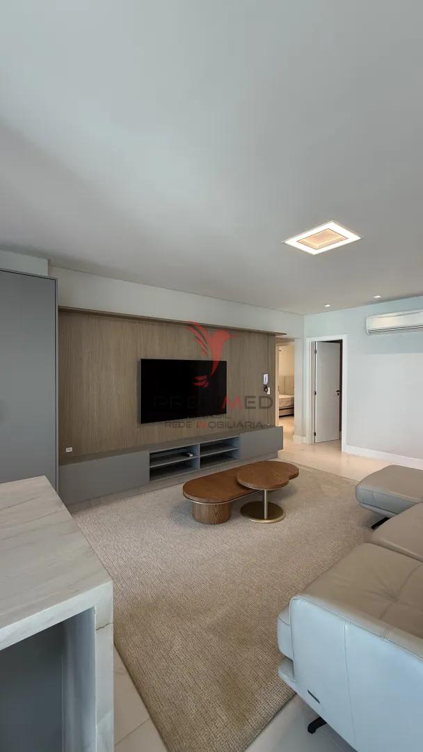 Luxo e Exclusividade na Meia Praia: Apartamento Mobiliado no Garden Square Residence Rua 202 - - 