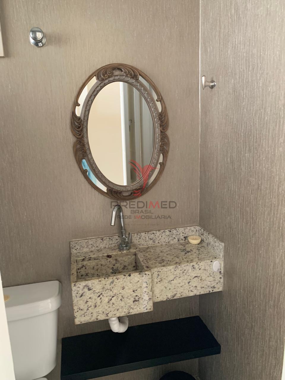 Vendo casa com 200 mts2, 4 Quartos( 2 Suites ) em condom&iacute;nio fechado no Morumbi. SP Rua do Símbolo São Paulo - 