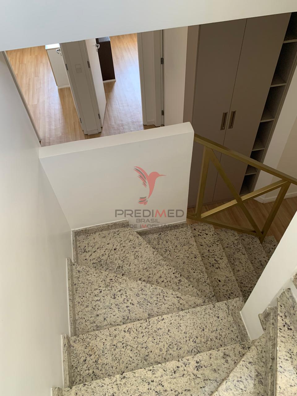 Vendo casa com 200 mts2, 4 Quartos( 2 Suites ) em condom&iacute;nio fechado no Morumbi. SP Rua do Símbolo São Paulo - 