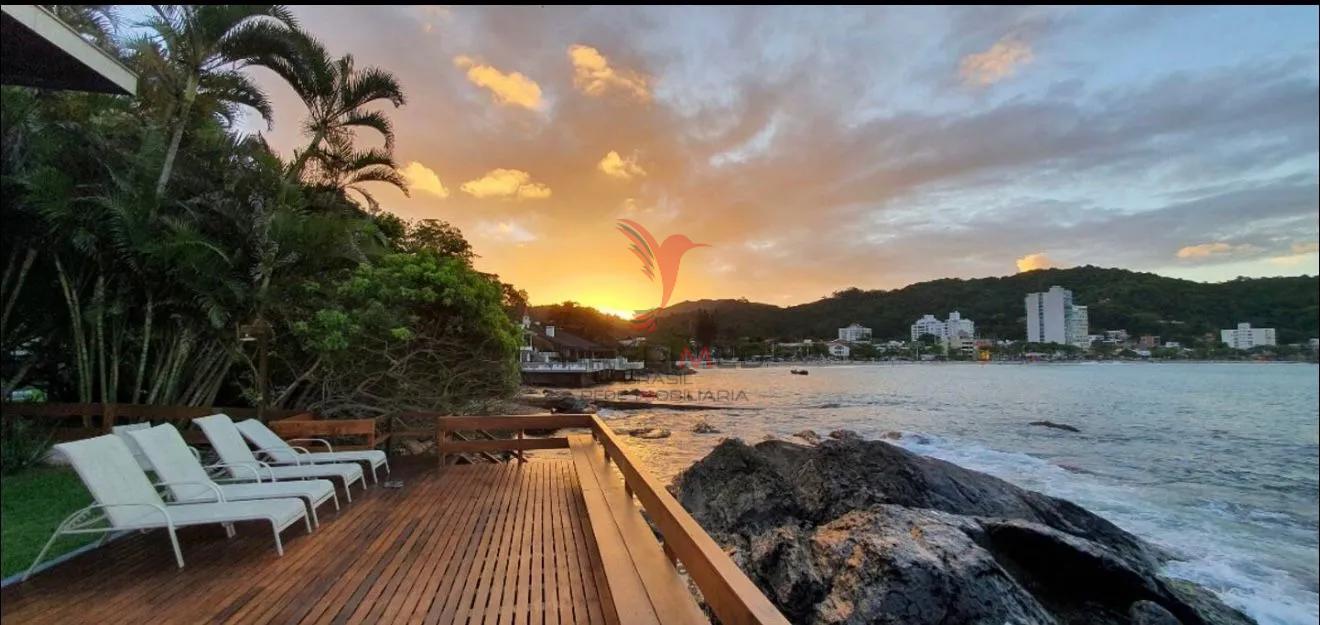 O Ep&iacute;tome do Luxo e Conforto em Cabe&ccedil;udas Rua Samuel Heusi Júnior - - 