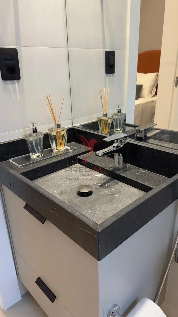 NIZUC Residence: O Privil&eacute;gio de Viver no Cora&ccedil;&atilde;o da Meia Praia  - - 