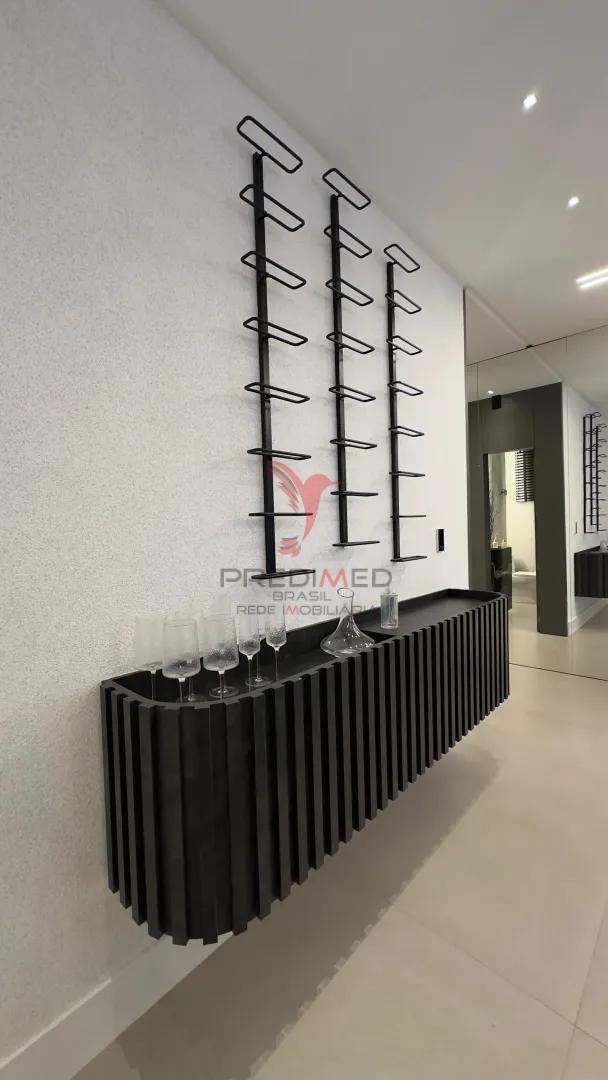 NIZUC Residence: O Privil&eacute;gio de Viver no Cora&ccedil;&atilde;o da Meia Praia  - - 