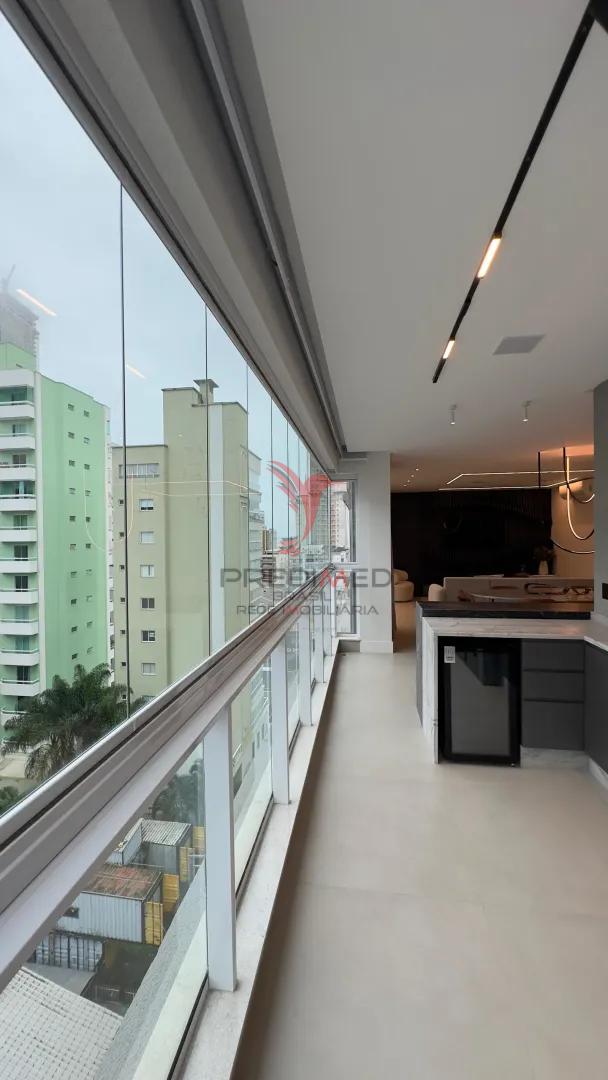 NIZUC Residence: O Privil&eacute;gio de Viver no Cora&ccedil;&atilde;o da Meia Praia  - - 