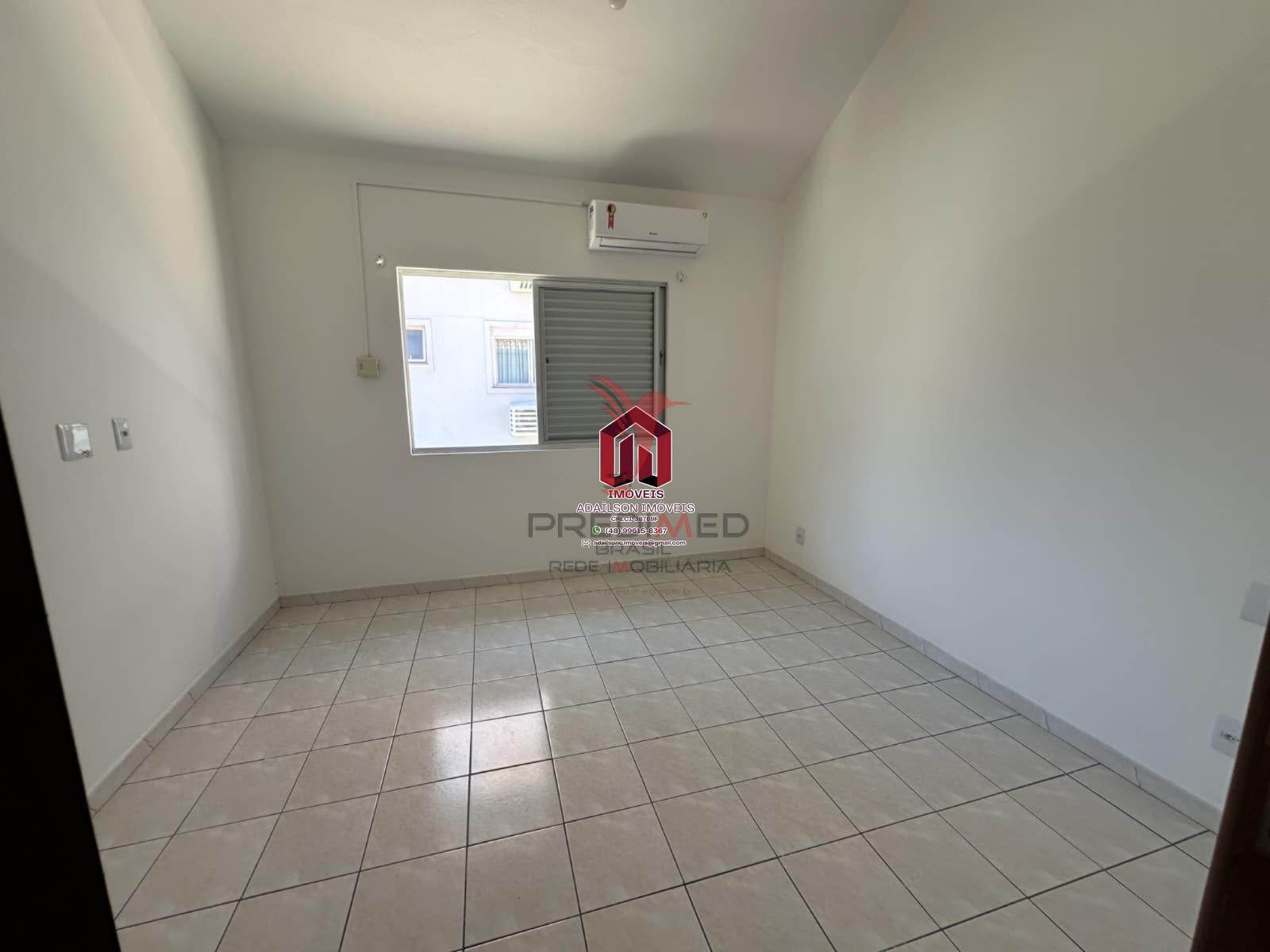 SOBRADOS COM 2 DORMITORIOS EM FLORIANOPLIS, NORTE DA ILHA 400MT DA PRAIA RUA DAS GAIVOTAS Rua Brisamar Florianópolis - 