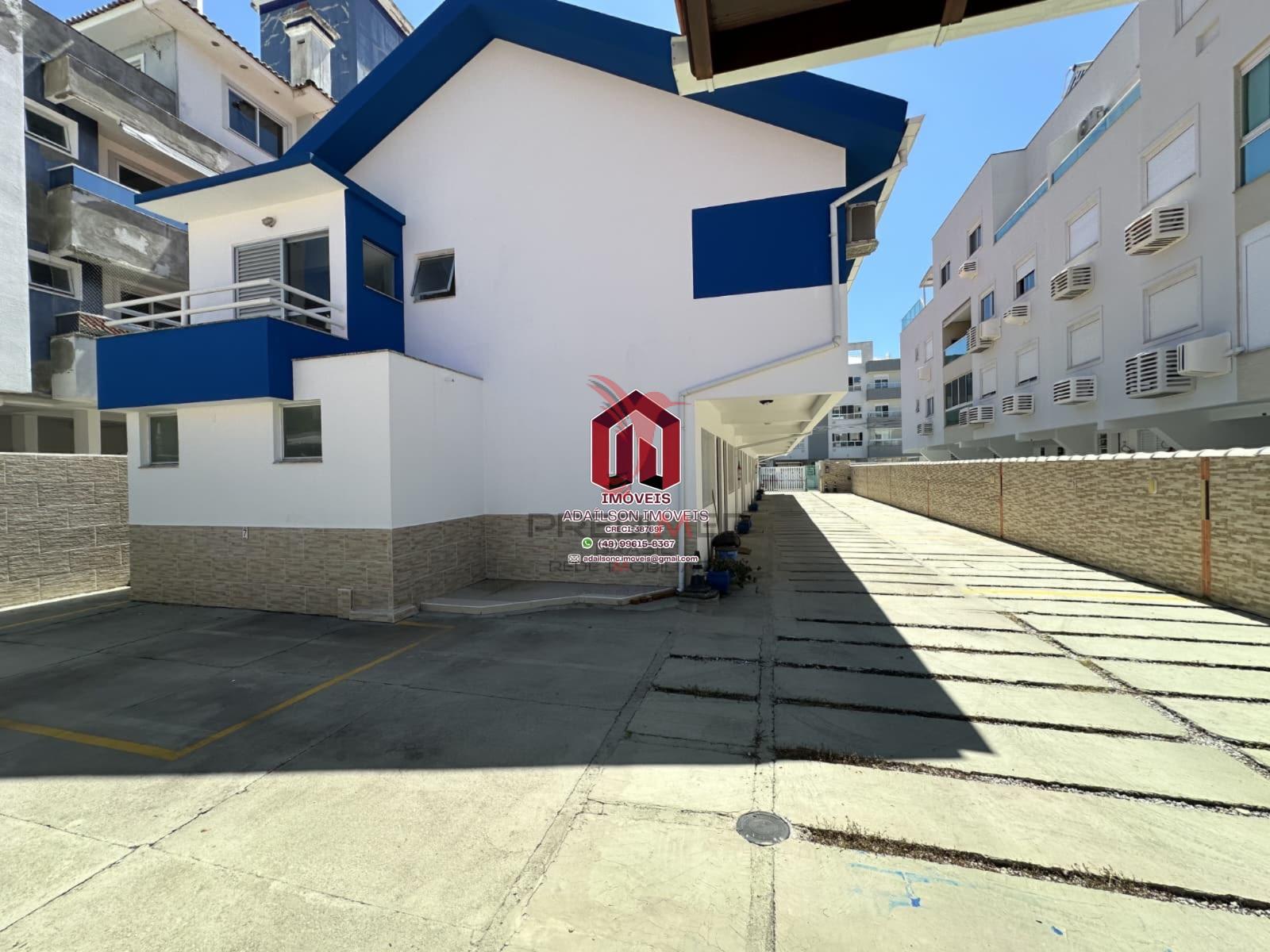 SOBRADOS COM 2 DORMITORIOS EM FLORIANOPLIS, NORTE DA ILHA 400MT DA PRAIA RUA DAS GAIVOTAS Rua Brisamar Florianópolis - 