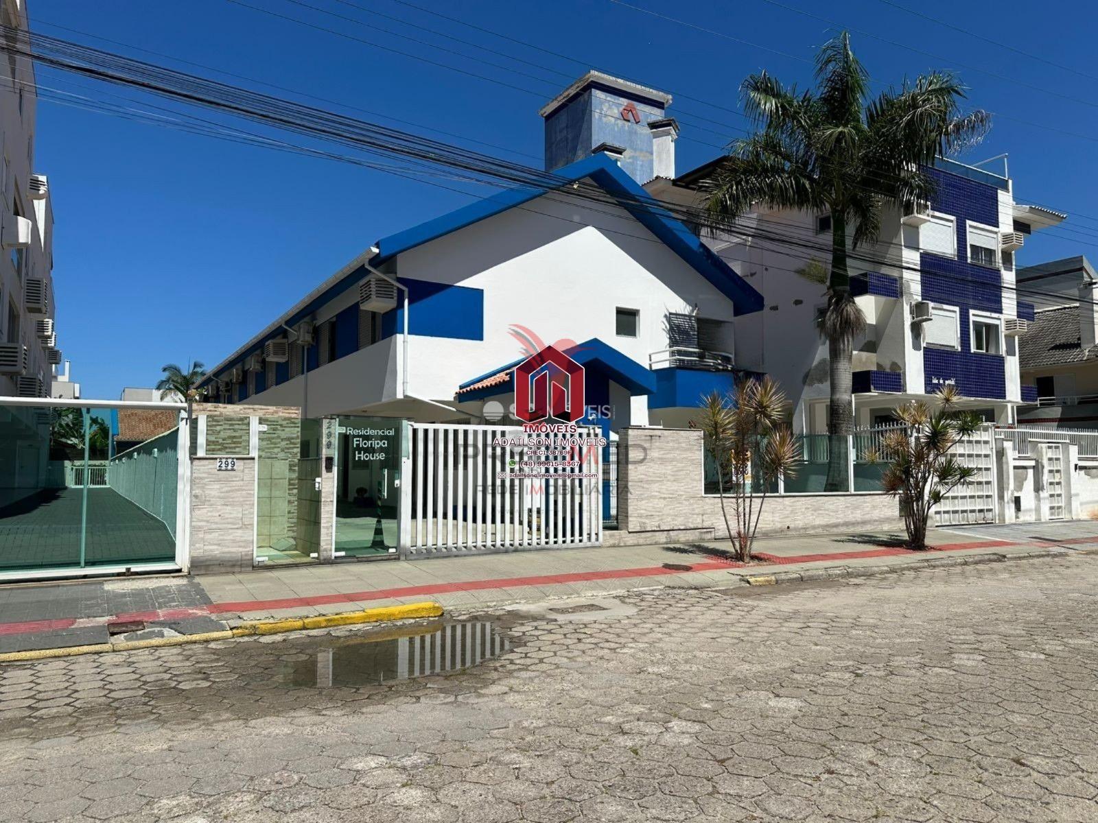 SOBRADOS COM 2 DORMITORIOS EM FLORIANOPLIS, NORTE DA ILHA 400MT DA PRAIA RUA DAS GAIVOTAS Rua Brisamar Florianópolis - 