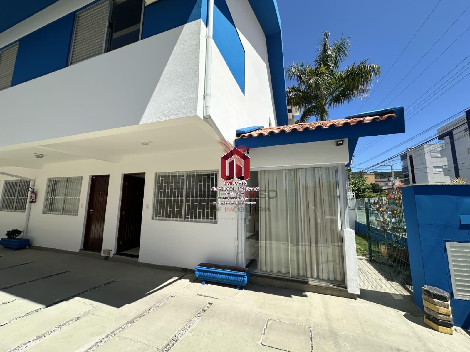 SOBRADOS COM 2 DORMITORIOS EM FLORIANOPLIS, NORTE DA ILHA 400MT DA PRAIA RUA DAS GAIVOTAS Rua Brisamar Florianópolis - 