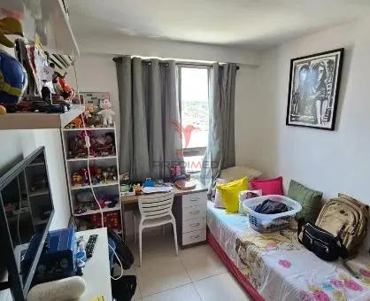 Apartamento com 2 Quartos , posi&ccedil;&atilde;o sul, sala para 2 ambientes ,  no Treze de Maio  - - 