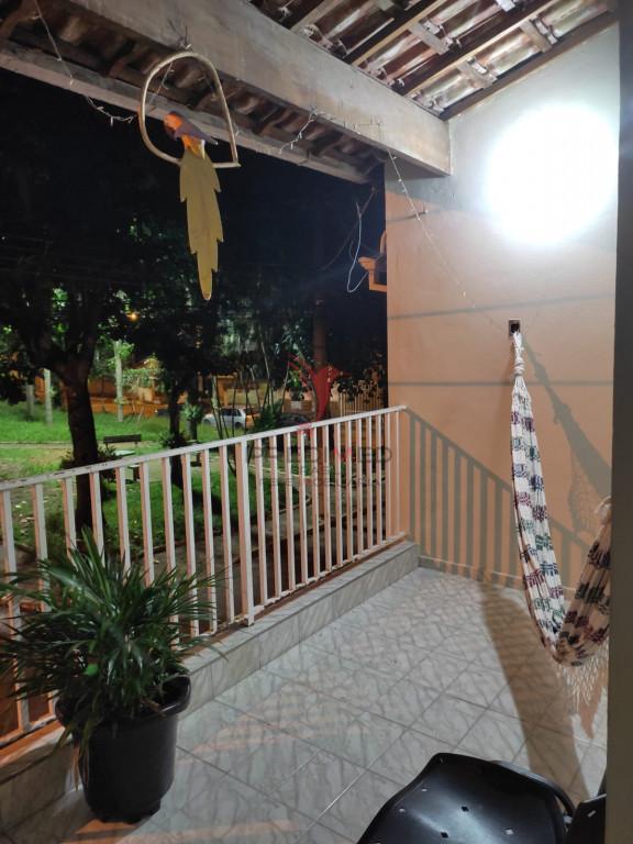 Casa com 5 Quartos , garagem, sacada e quintal, no Bairro Pedregulho. Guaratinguet&aacute;  Guaratinguetá - 