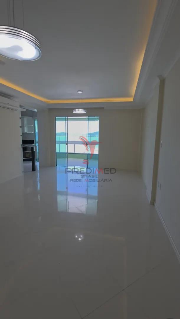 Amplitude e Conforto no Cora&ccedil;&atilde;o da Meia Praia Rua 215 - - 