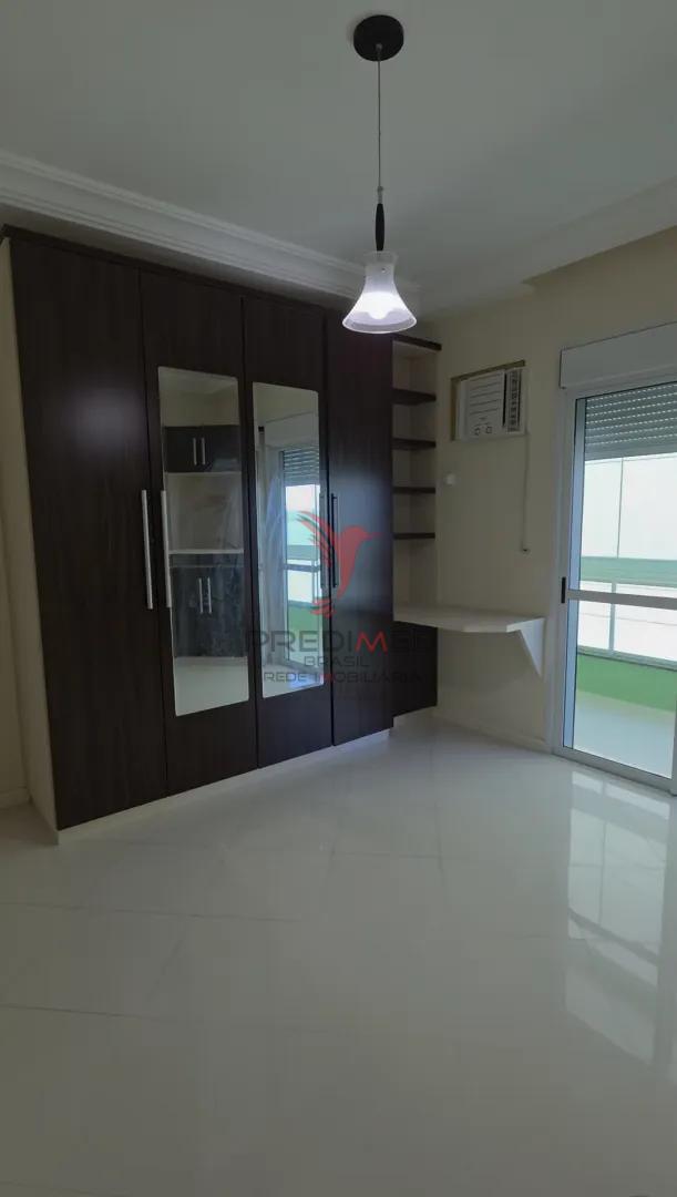 Amplitude e Conforto no Cora&ccedil;&atilde;o da Meia Praia Rua 215 - - 