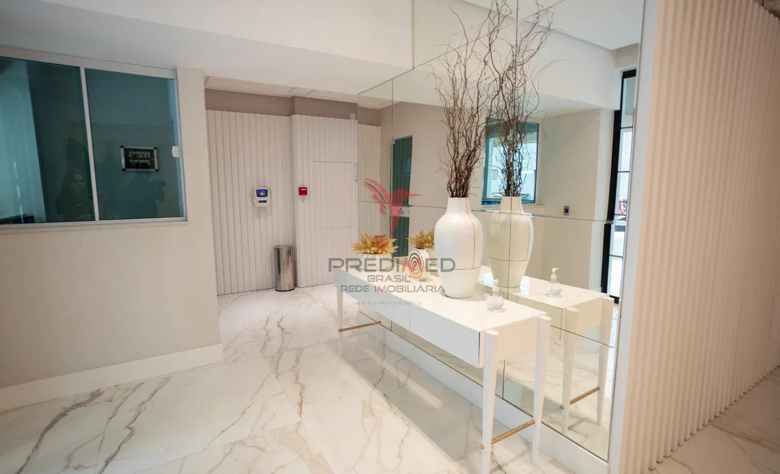 Edif&iacute;cio Magestic: Amplitude e Exclusividade na Meia Praia Rua 276 - - 