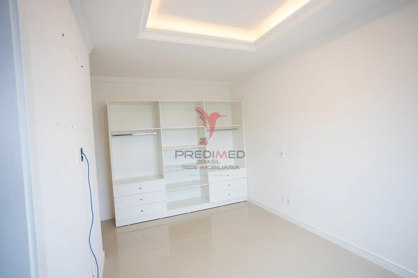 Edif&iacute;cio Magestic: Amplitude e Exclusividade na Meia Praia Rua 276 - - 