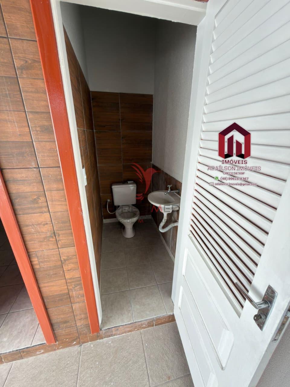 Casa &agrave; Venda SAO JOSE -SC  &ndash; Completa, Reformada e Pronta para Morar! Rua Nove de Julho São José - 