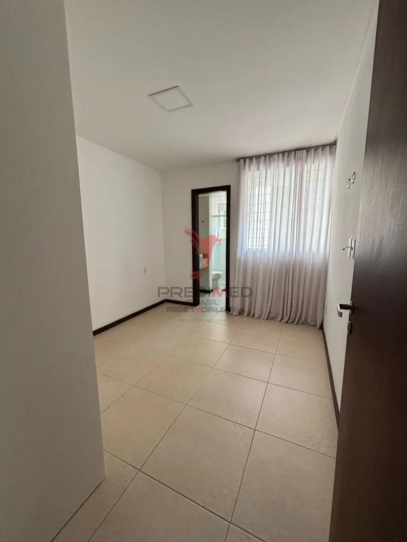 Alto Padr&atilde;o em Pi&ccedil;arras &ndash; Conforto, Design e Jacuzzi Privativa Rua Arvoredo - - 