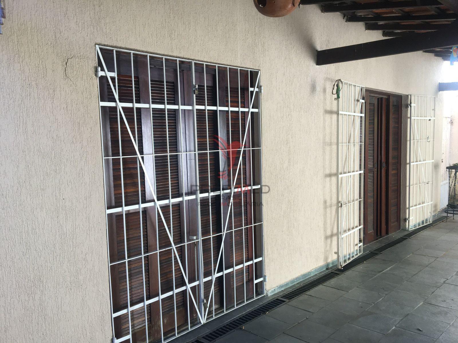 Casa com Piscina , Quintal, Solarium, 2 Vagas ,&aacute; venda no Bairro S&atilde;o Bento, Guaratinguet&aacute;  Guaratinguetá - 