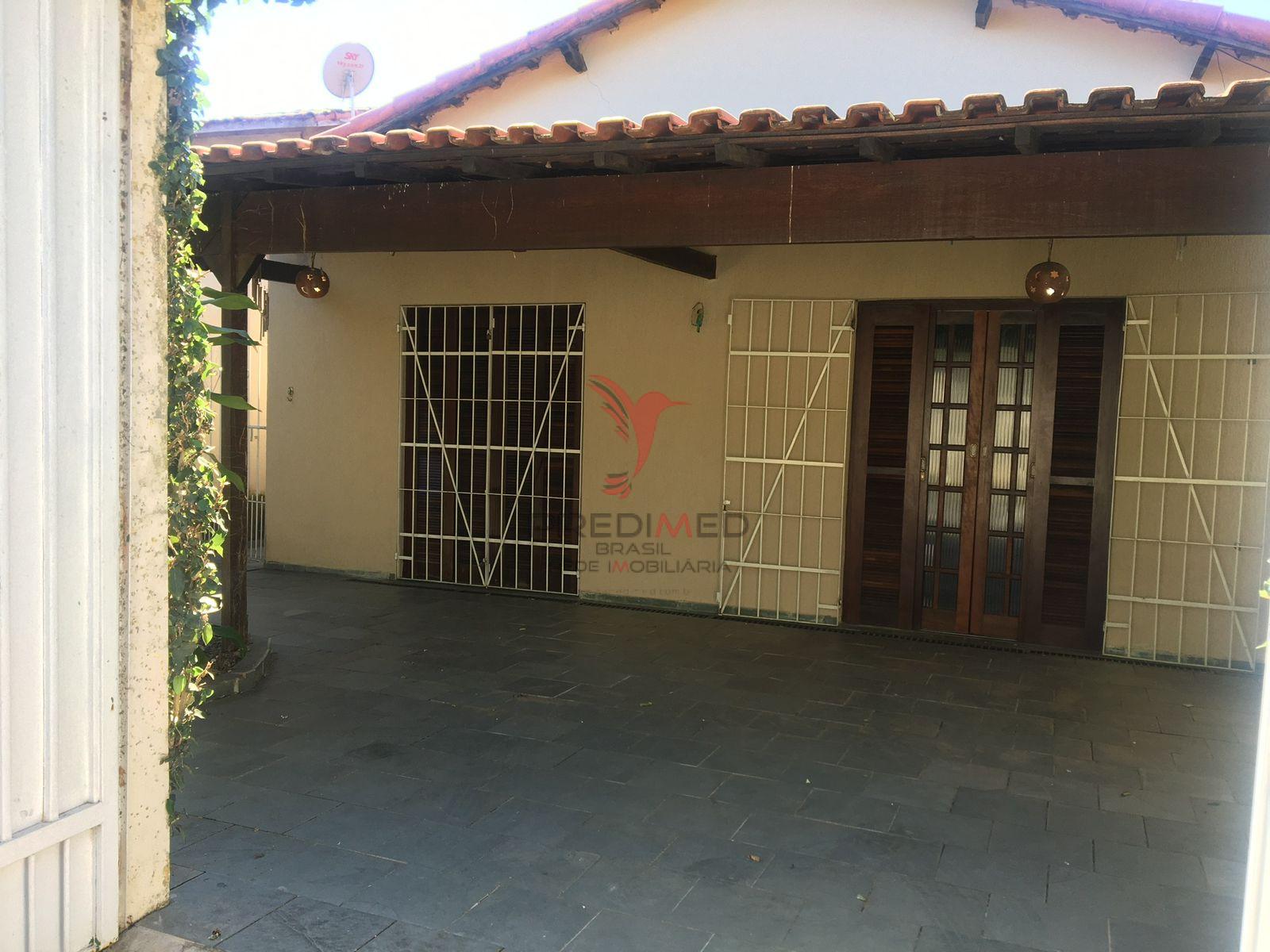 Casa com Piscina , Quintal, Solarium, 2 Vagas ,&aacute; venda no Bairro S&atilde;o Bento, Guaratinguet&aacute;  Guaratinguetá - 