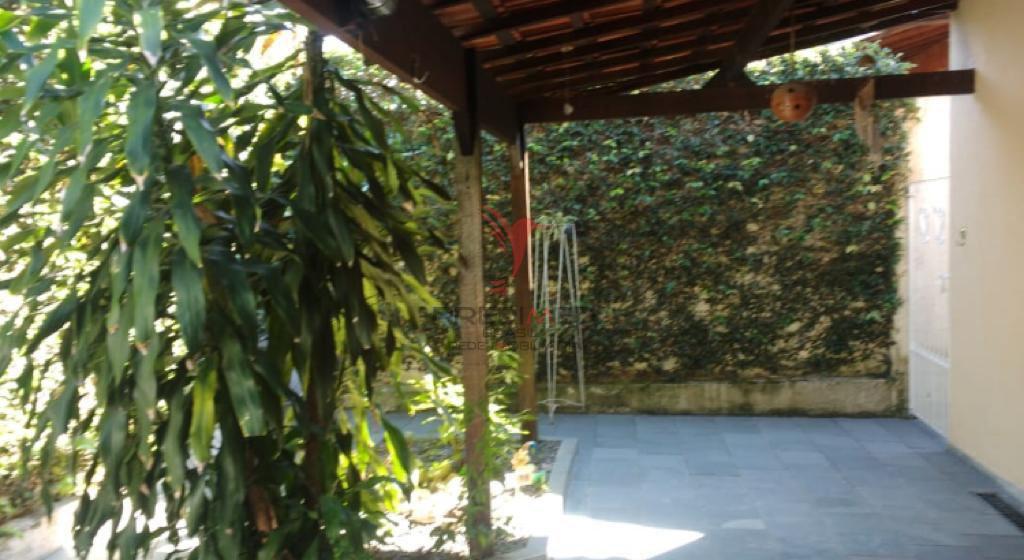 Casa com Piscina , Quintal, Solarium, 2 Vagas ,&aacute; venda no Bairro S&atilde;o Bento, Guaratinguet&aacute;  Guaratinguetá - 