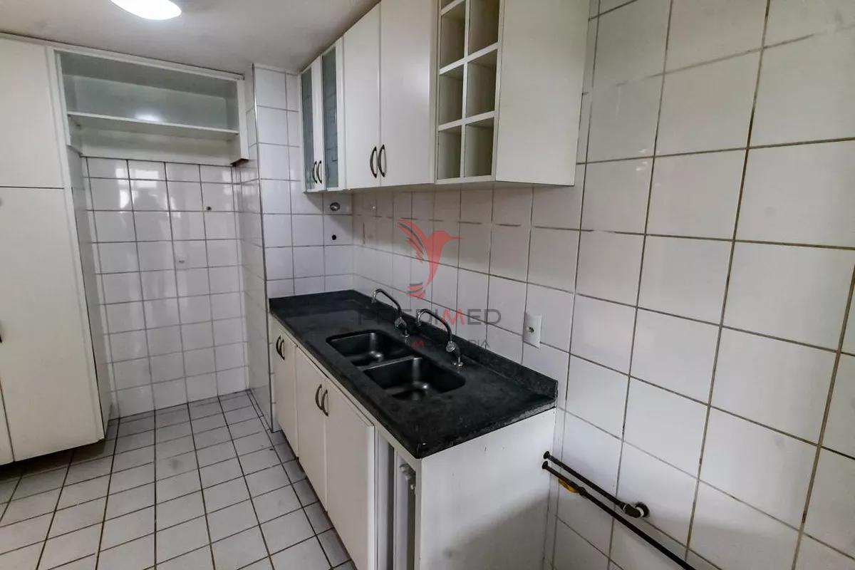 VENDO  NO MORUMBI,AP. 97M2, COM 3 QUARTOS, SENDO 1 SUITE, 2 GARAGEM, LAZER, ACEITA PETH Rua Deputado João Sussumu Hirata São Paulo - 