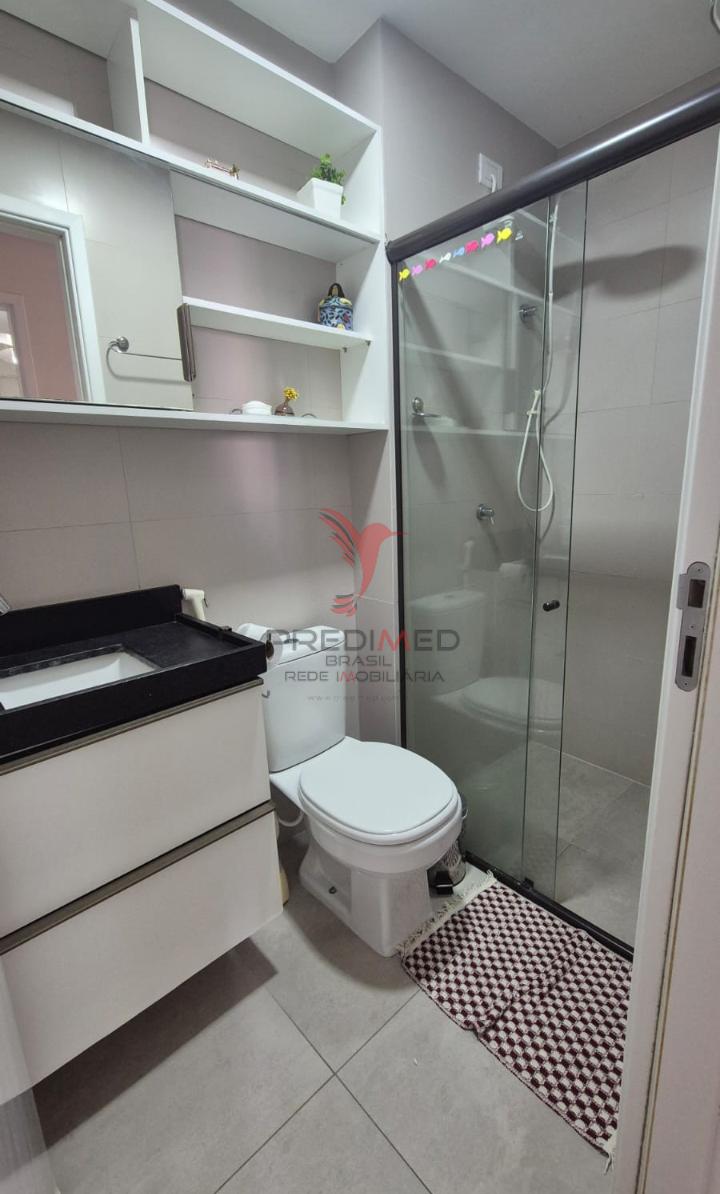 Apartamento Bel&iacute;ssimo, com varanda ,em Mana&iacute;ra vista parcial mar Sul Rua Bananeiras João Pessoa - 