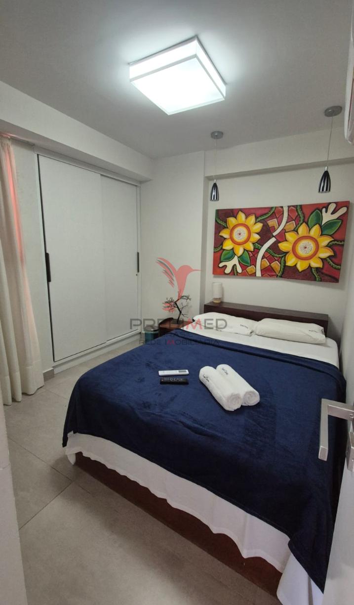 Apartamento Bel&iacute;ssimo, com varanda ,em Mana&iacute;ra vista parcial mar Sul Rua Bananeiras João Pessoa - 