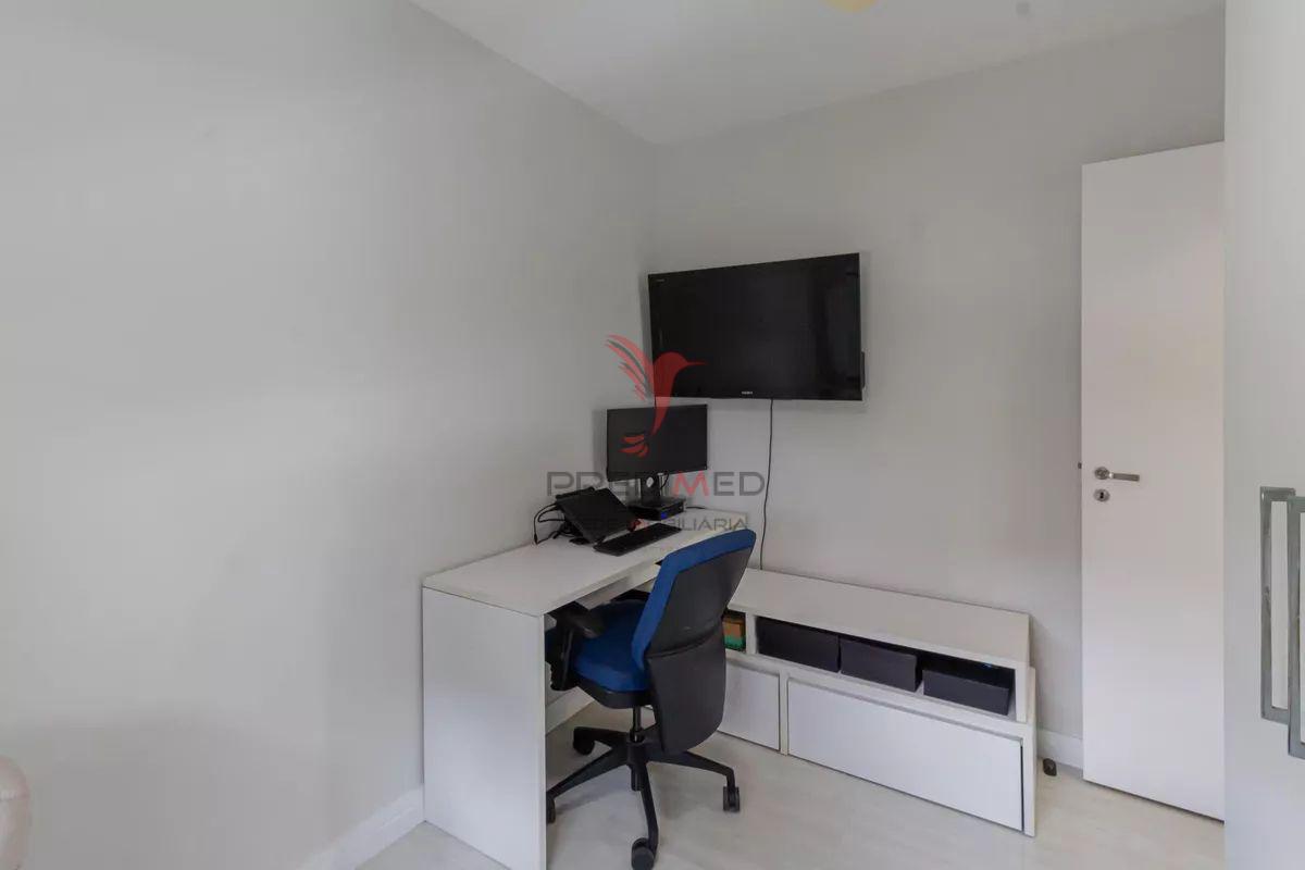VENDO AP. REFORMADO, MOBILIADO, COM 1 SUITE E, 1 VAGA DE GARAGEM NO MORUMBI Rua Nelson Gama de Oliveira São Paulo - 