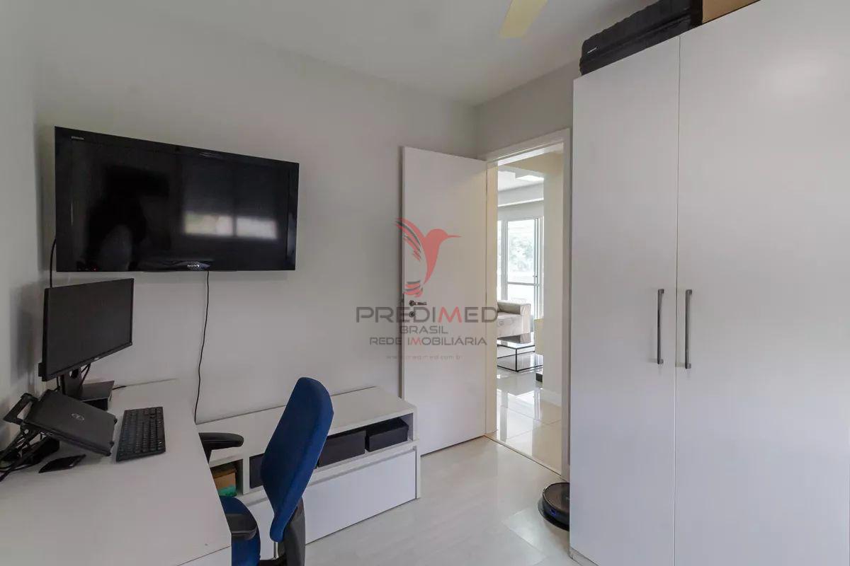 VENDO AP. REFORMADO, MOBILIADO, COM 1 SUITE E, 1 VAGA DE GARAGEM NO MORUMBI Rua Nelson Gama de Oliveira São Paulo - 