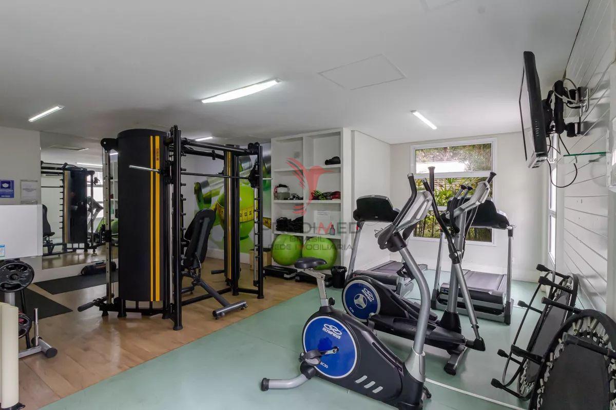 VENDO AP. REFORMADO, MOBILIADO, COM 1 SUITE E, 1 VAGA DE GARAGEM NO MORUMBI Rua Nelson Gama de Oliveira São Paulo - 
