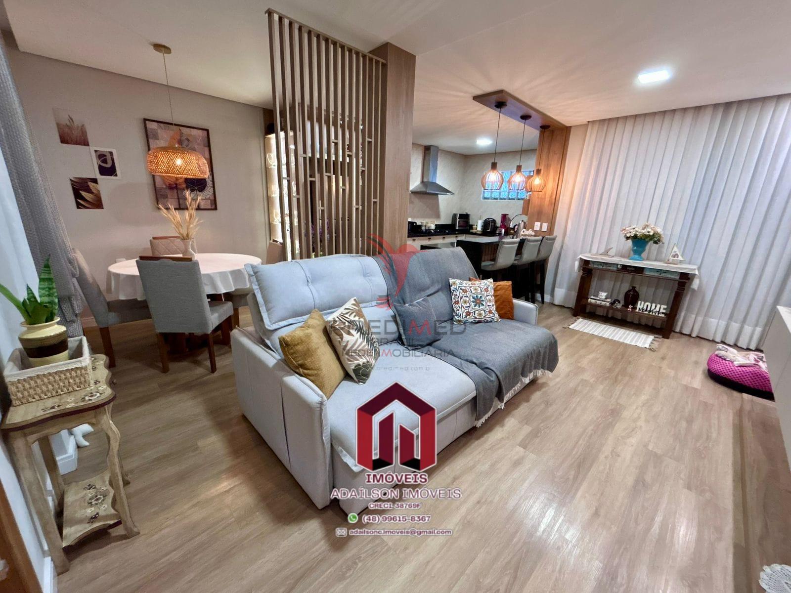 Casa Porteira Fechada &agrave; Venda em Balne&aacute;rio Pi&ccedil;arras/SC Brasil  Balneário Piçarras - 