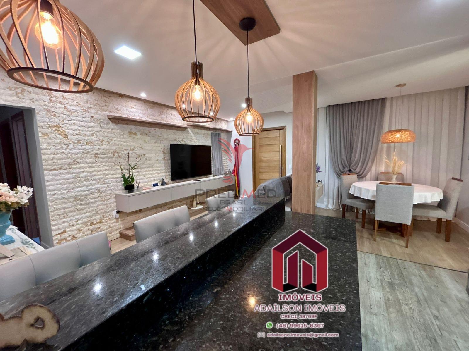 Casa Porteira Fechada &agrave; Venda em Balne&aacute;rio Pi&ccedil;arras/SC Brasil  Balneário Piçarras - 