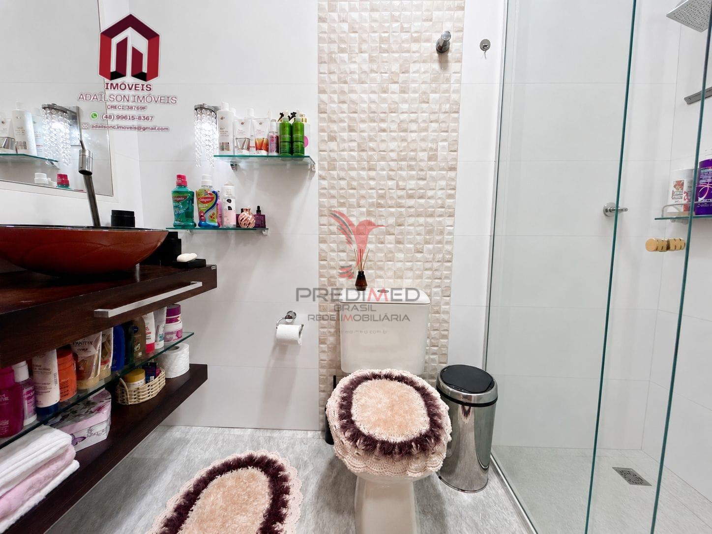 Casa Porteira Fechada &agrave; Venda em Balne&aacute;rio Pi&ccedil;arras/SC Brasil  Balneário Piçarras - 